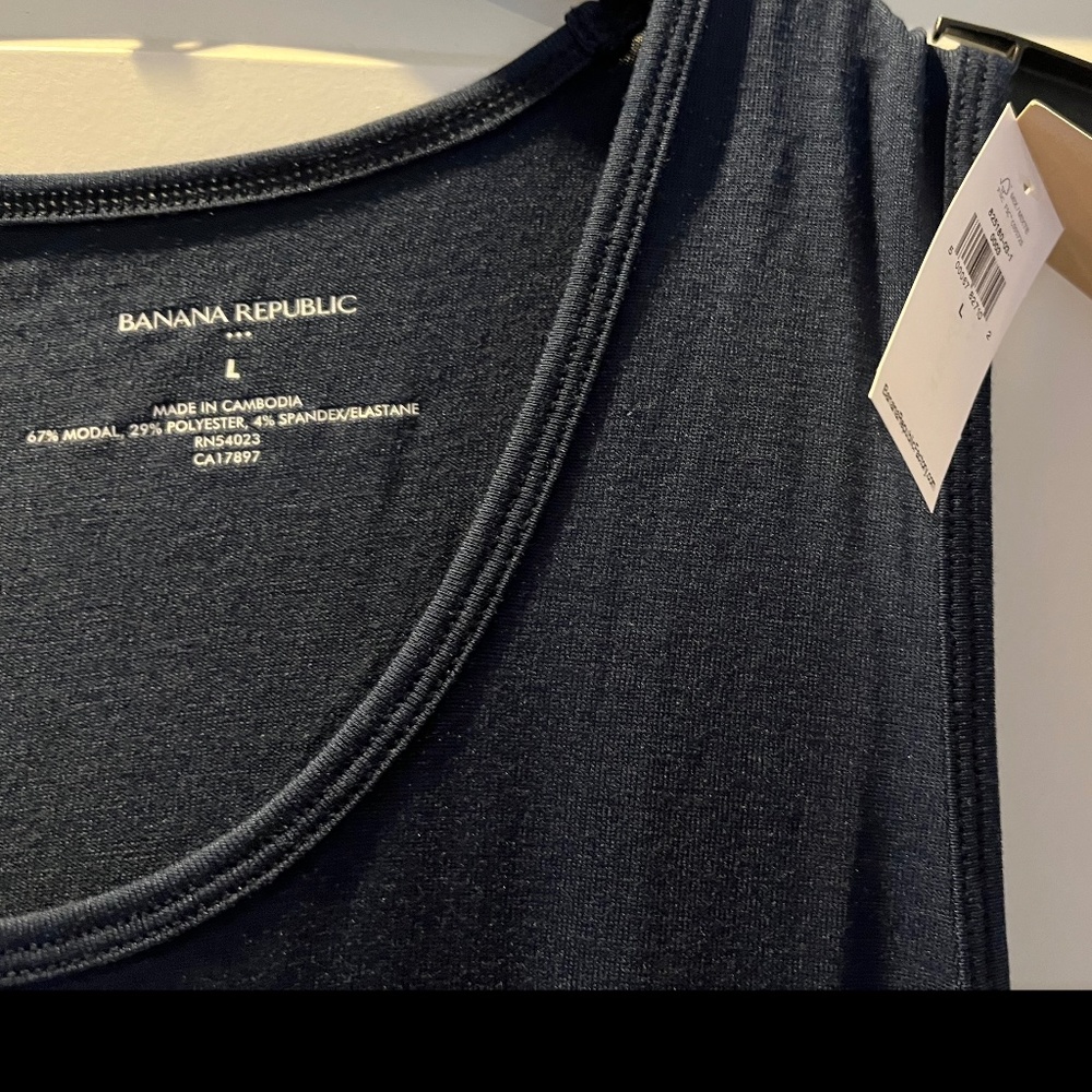NWT Banana Republic Navy Tank Top - Picture 2 of 3